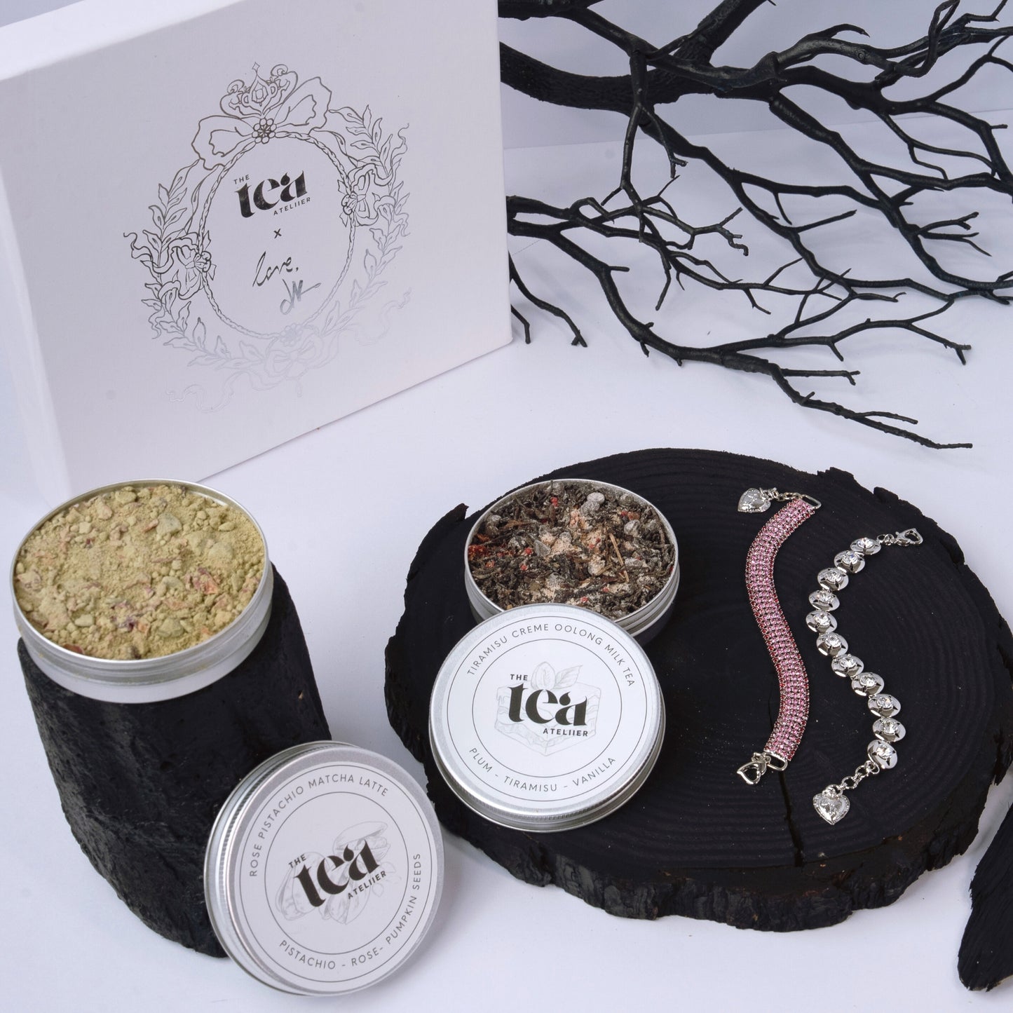 SILVER LININGS GIFT BOX (COLLAB WITH LOVE, DK)