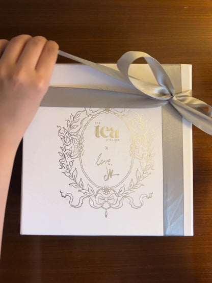 SILVER LININGS GIFT BOX (COLLAB WITH LOVE, DK)